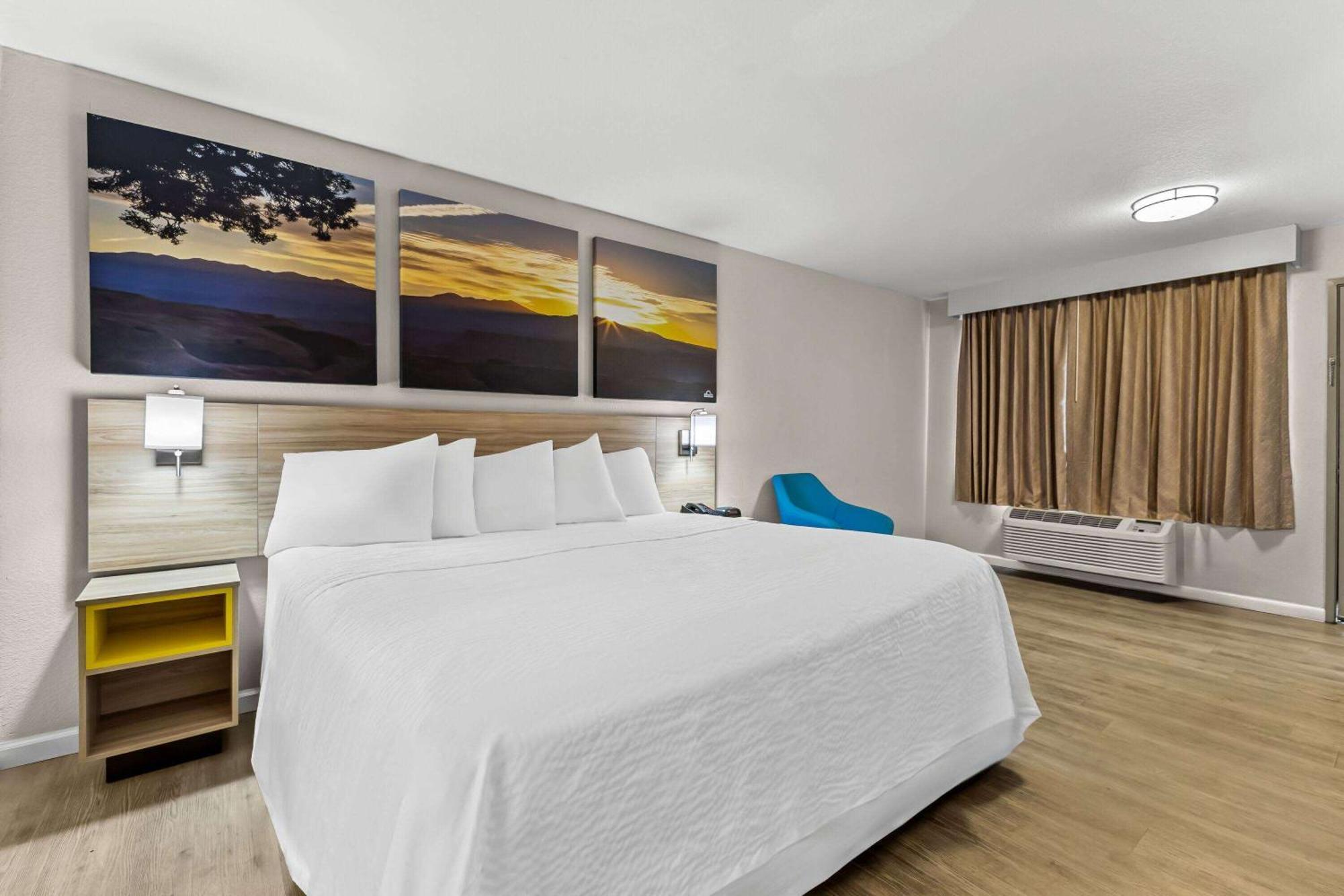 Days Inn By Wyndham Buckeye Eksteriør billede